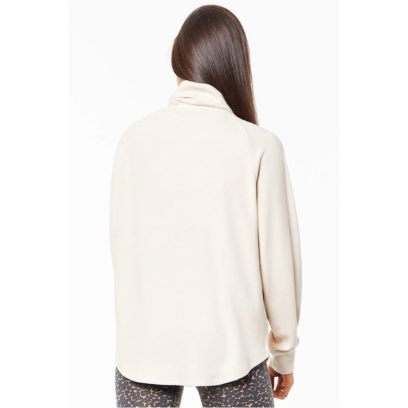 soulcycle | varley adkisson longsleeve in sandshell ↷ - Picture 16 of 16